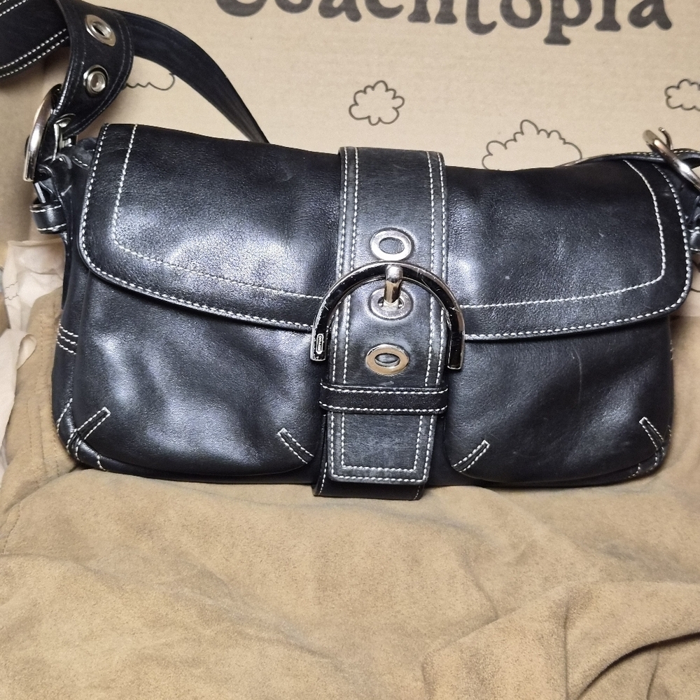 Vintage Coach Soho💥😱 Black Leather Buckle Flap Shoulder Bag - Y2K Style - Picture 3 of 10